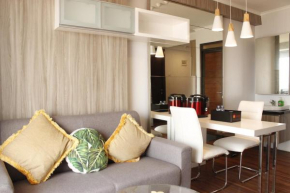 Gorgeous 2BR Apartment at Gateway Pasteur near Exit Toll By Travelio